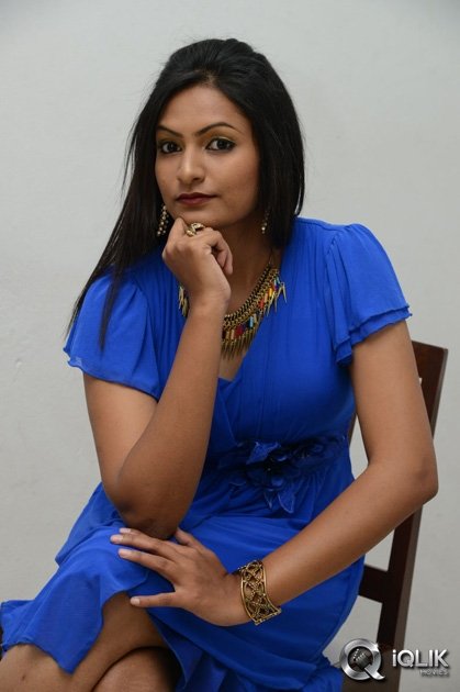 Swetaa-Varma-at-Gang-Of-Gabbar-Singh-Movie-Audio-Launch